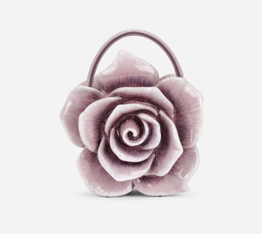 Dolce&Gabbana / ドルチェ＆ガッバーナ　花柄　フラワー
DOLCE BOX バッグ ペイントレジンローズ
$6,245